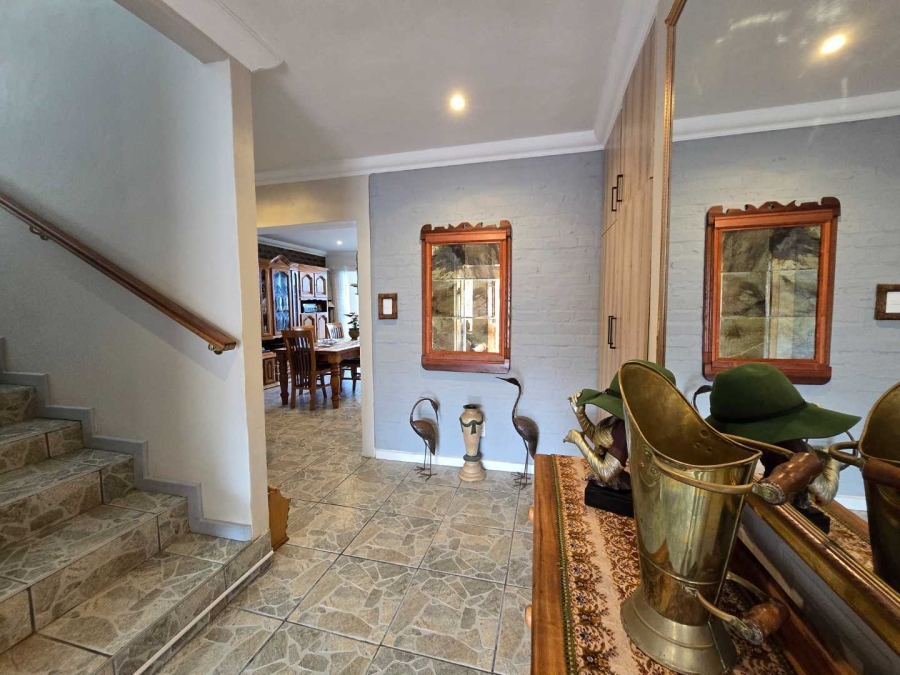 4 Bedroom Property for Sale in Stilbaai Wes Western Cape